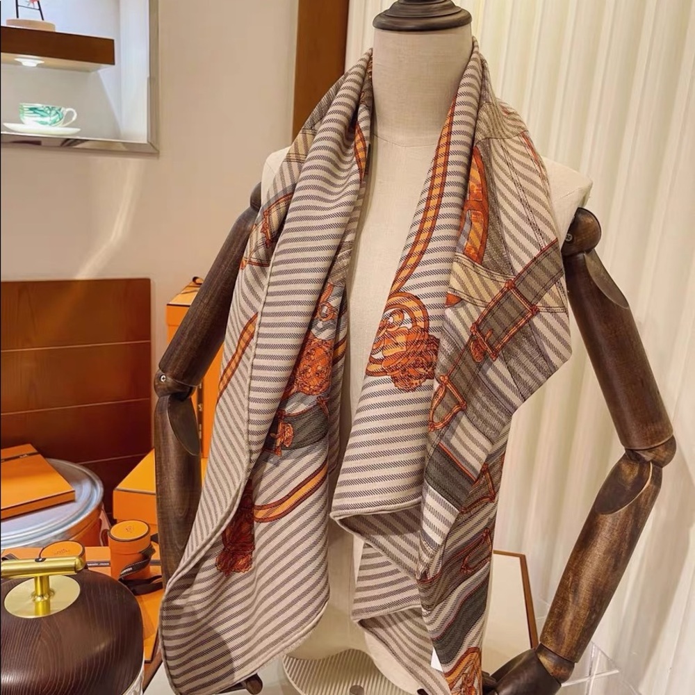 Hermes Shawl in cashmere and silk 140cm